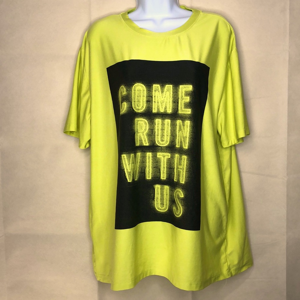 Women’s Dip Athletic T-Shirt